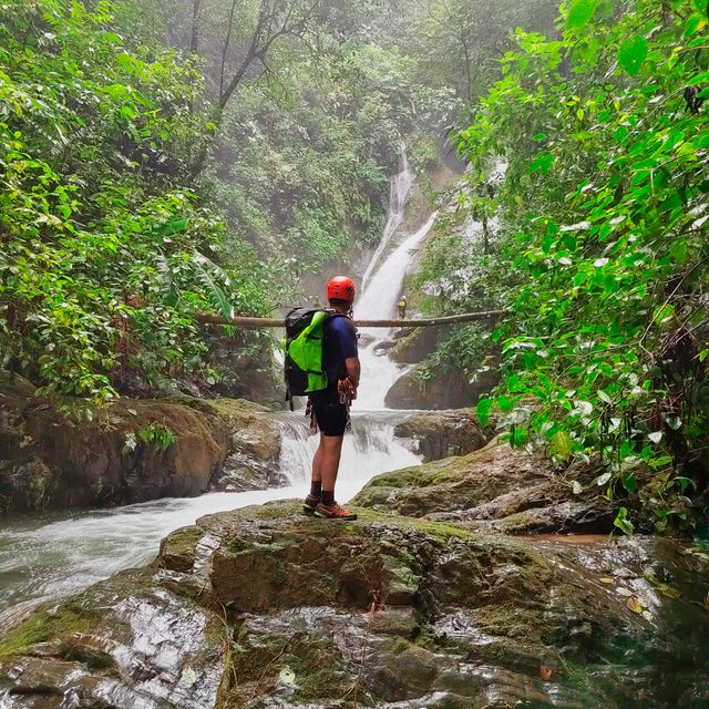 Tour 3: Hiking in Rawacala