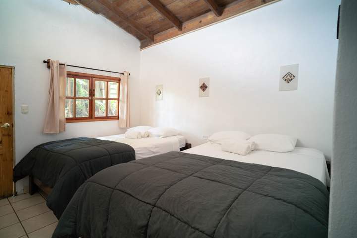 Quad w/ Private Bath — H4